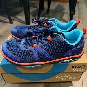 Xero scrambler low women’s hiking trail running shoe 10.5 blue